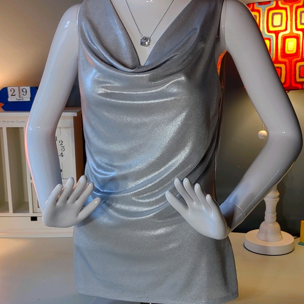 White house black market small dressy top